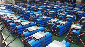 電解液原材料價(jià)格暴漲 2021鋰電池電解液廠家市場(chǎng)價(jià)格行情