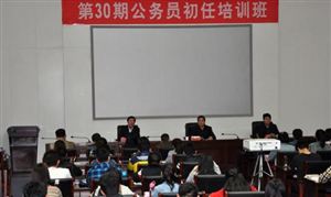 我國公務(wù)員培訓(xùn)市場規(guī)模究竟有多大? 公務(wù)員培訓(xùn)行業(yè)深入研究分析