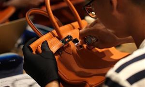 奢侈品鑒定師是干什么的？奢侈品鑒定市場發(fā)展如何？