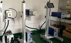 激光噴碼機(jī)價(jià)格多少錢(qián)一臺(tái)？激光噴碼機(jī)發(fā)展前景如何？