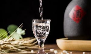 茅臺1935銷售持續(xù)火爆 上市一周漲幅超50% 白酒行業(yè)發(fā)展現(xiàn)狀