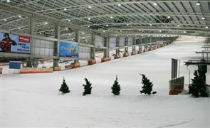 室內(nèi)滑雪場市場分析 滑雪培訓(xùn)行業(yè)持續(xù)健康發(fā)展