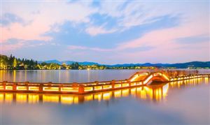 《粵港澳大灣區(qū)文化和旅游發(fā)展規(guī)劃》)2022年實施推進會在線舉行 文化旅游行業(yè)市場深度分析
