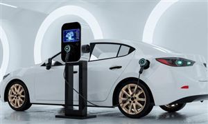 9月特斯拉上海超級工廠交付量超過8.3萬輛，再次創(chuàng)下月度交付的新紀(jì)錄！在全球電動汽車市場市場份額將至15.6%