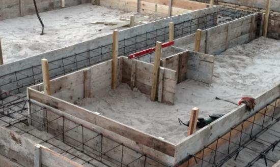 中國建筑木模板行業(yè)概述 建筑木模板總體優(yōu)勢(shì)較多