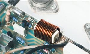 2023-2025年電子信息新材料市場規(guī)模及行業(yè)總資產(chǎn)預(yù)測