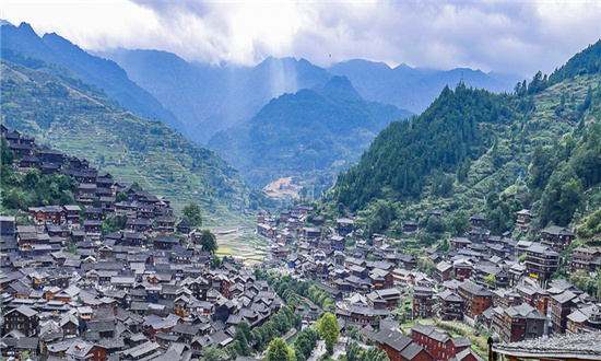 貴州旅游業(yè)行業(yè)發(fā)展趨勢及市場現(xiàn)狀分析