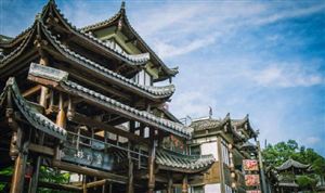 建小鎮(zhèn)易，顯特色難；造空間易，集產業(yè)難……特色小鎮(zhèn)走向“復制粘貼”，特色小鎮(zhèn)如何顯出“特色”?