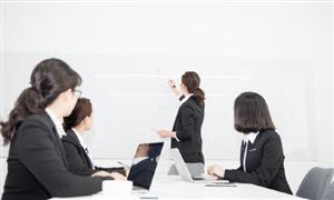 人社部再推四個(gè)專場(chǎng)招聘提供崗位86萬個(gè) 2023年我國(guó)人才招聘行業(yè)深度全景調(diào)研