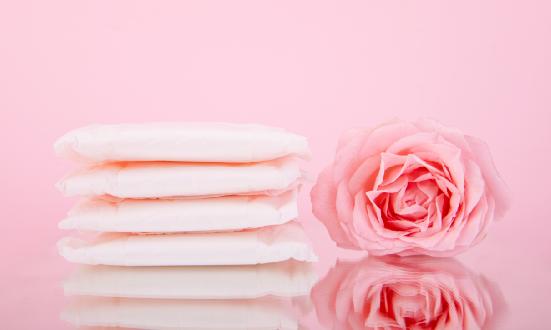 女性護(hù)理行業(yè)市場(chǎng)有多大?中國(guó)女性人口數(shù)量超6.8億人;女性私護(hù)品電商銷售模式占比不斷提升