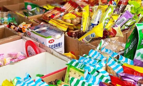 中學(xué)小賣部5年租金超900萬元 校園超市消費(fèi)方向