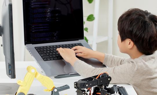 STEAM教育進(jìn)入中小學(xué)常規(guī)課程 中國STEAM素質(zhì)教育行業(yè)投資分析