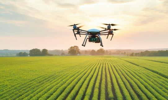 2023年國內農(nóng)業(yè)植保無人機行業(yè)發(fā)展分析 預計2026年農(nóng)業(yè)機器人市場規(guī)模將達到10.44億元