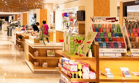 近年來晨光文具不斷在科技創(chuàng)新、產(chǎn)業(yè)升級(jí)、品牌建設(shè)等方面尋求突破  國內(nèi)文具行業(yè)市場(chǎng)分析