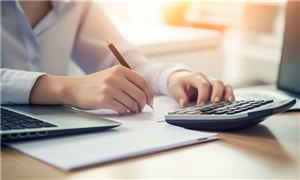 部分銀行信貸供給充足 消費(fèi)信貸行業(yè)現(xiàn)狀分析