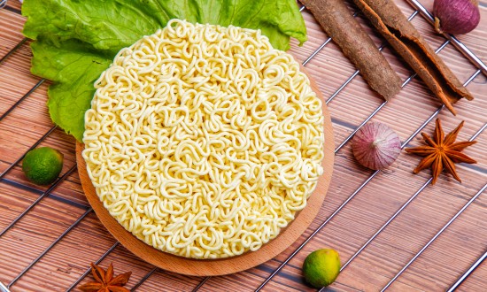 2023年非油炸方便面產(chǎn)業(yè)鏈結(jié)構(gòu)分析及行業(yè)發(fā)展趨勢(shì)