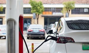 2024年新能源汽車行業(yè)競爭格局分析及發(fā)展趨勢