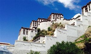 西藏旅游市場發(fā)展分析及前瞻：多措并舉做強旅游經(jīng)濟