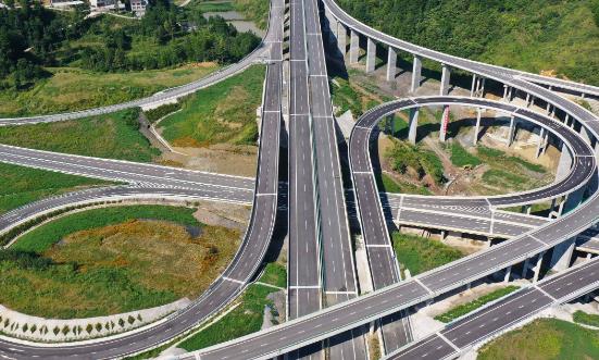 預計2023年年度凈利潤為10.85億元到12.85億元  2024高速公路行業(yè)發(fā)展前景研究