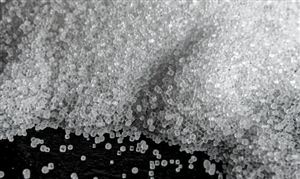 碳酸鋰電解質行業(yè)深度調研與發(fā)展趨勢：合力推動國產電解液增長