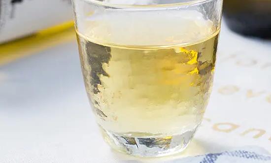 飲酒需求轉變 2024低度酒行業(yè)深度調研及投資