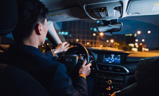 2024年車載HUD行業(yè)市場(chǎng)深度分析 預(yù)計(jì)未來AR-HUD或進(jìn)入千元機(jī)時(shí)代