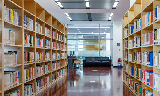 全國共有公共圖書館3303個(gè) 圖書館智能化行業(yè)市場現(xiàn)狀及趨勢研究