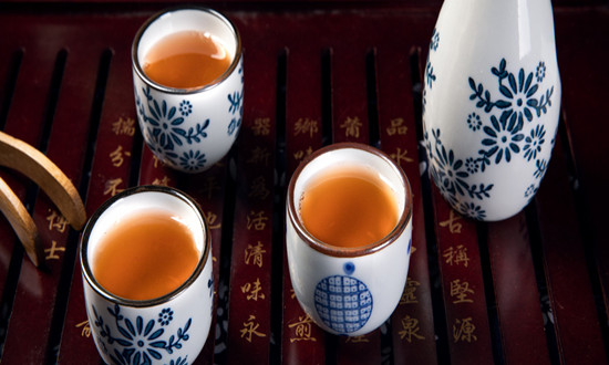 黃酒概念盤中拉升 黃酒行業(yè)市場(chǎng)前景預(yù)測(cè)