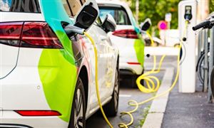 2024年電動(dòng)汽車充換電站行業(yè)發(fā)展前景及投資風(fēng)險(xiǎn)預(yù)測 4月公共充電樁同比增長47%