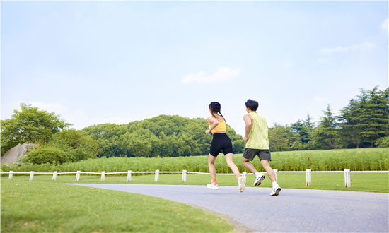 2024年體育用品行業(yè)市場(chǎng)調(diào)查研究 全球體育用品市場(chǎng)規(guī)模預(yù)計(jì)將達(dá)到1.2萬(wàn)億美元