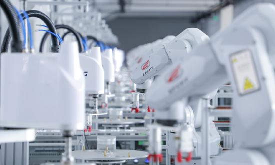 2024年工業(yè)機(jī)器人行業(yè)市場分析 內(nèi)、外資出貨數(shù)量出現(xiàn)近“五五分”格局