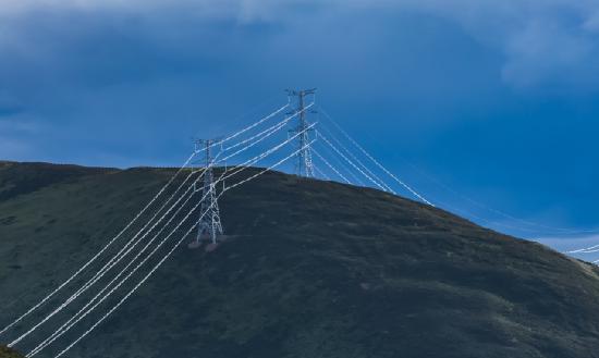 1-4月電網(wǎng)投資完成額為1229億元 2024年中國電網(wǎng)行業(yè)發(fā)展分析