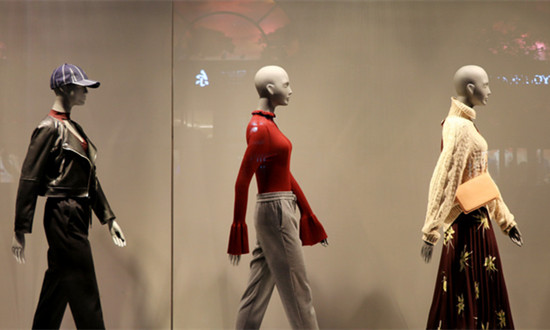 1—4月中國服裝出口狀況分析 外貿(mào)服裝行業(yè)發(fā)展現(xiàn)狀及市場風(fēng)險(xiǎn)