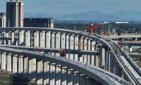 鐵路建設(shè)行業(yè)發(fā)展前景研究：鐵路建設(shè)市場(chǎng)勢(shì)頭持續(xù)增長(zhǎng)